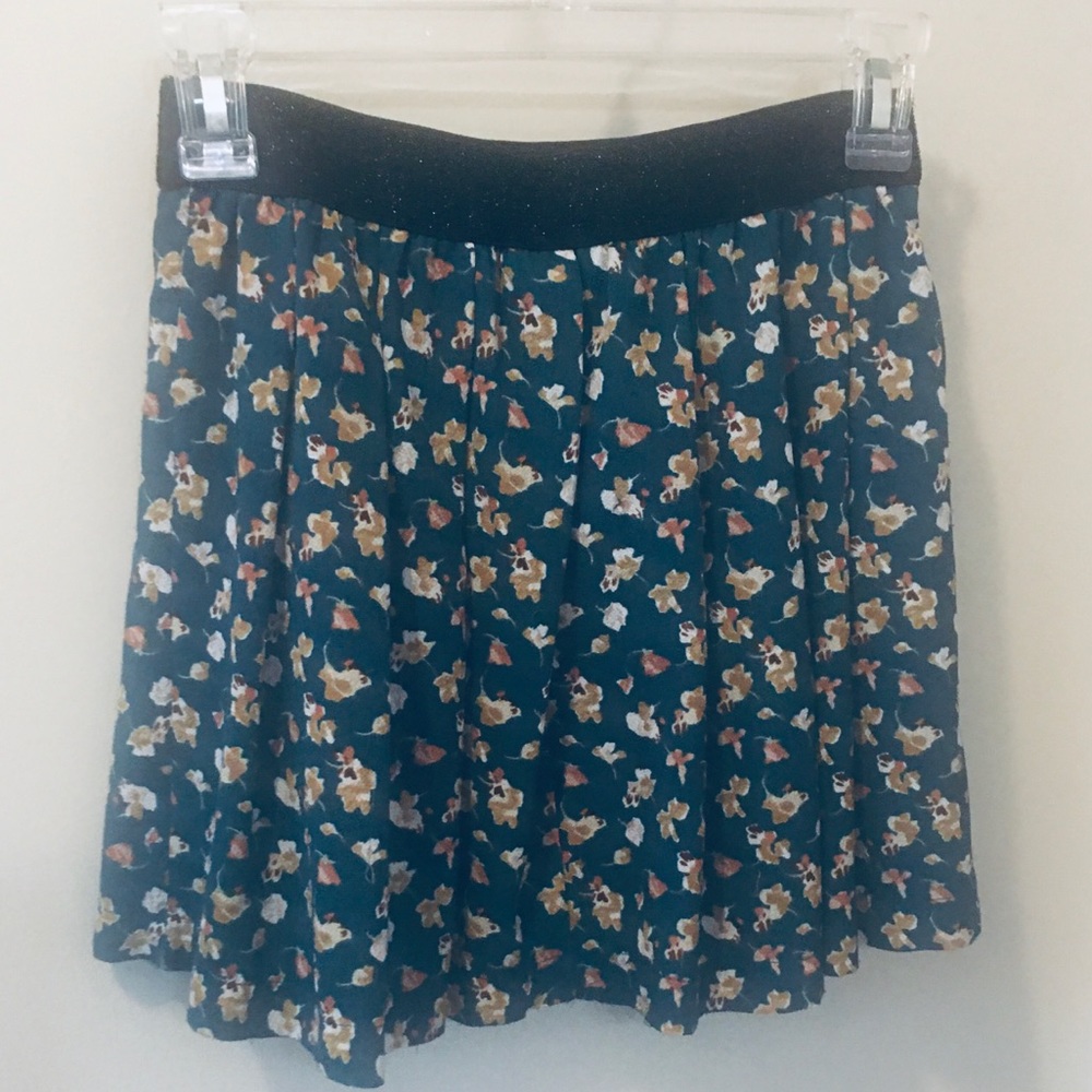 Mini Skirt - Picture 9 of 11